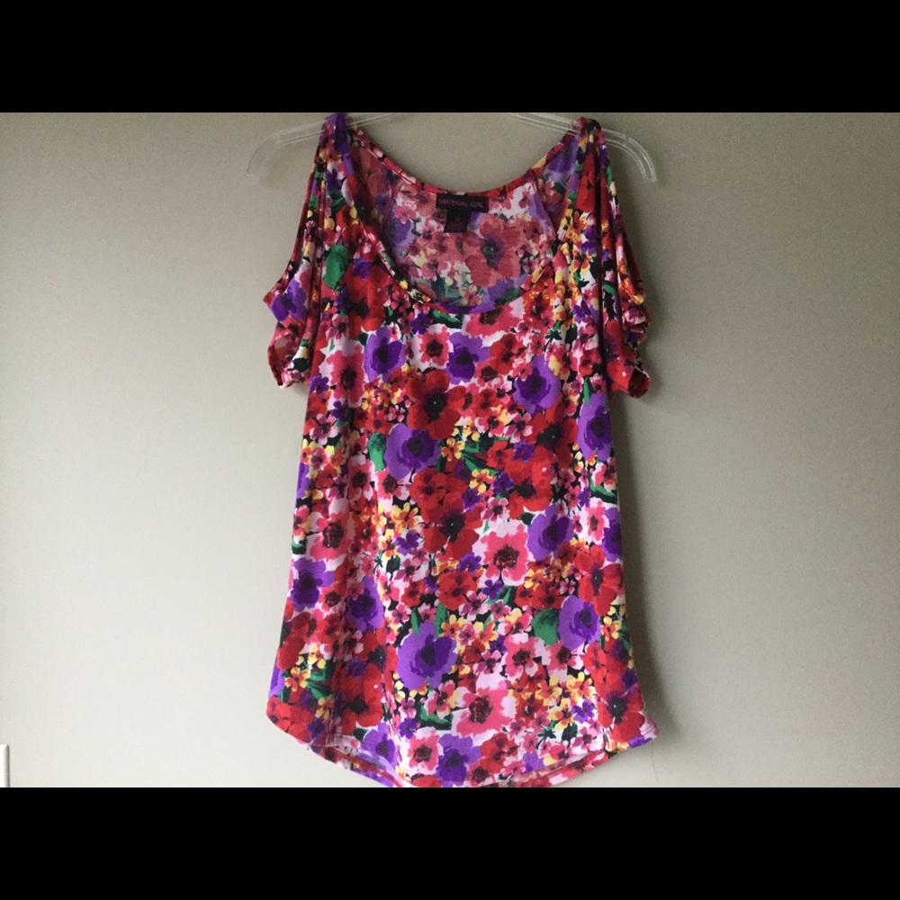 Cold shoulder top